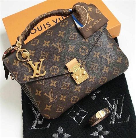 buy chanel wholesale|authentic louis vuitton handbags wholesale.